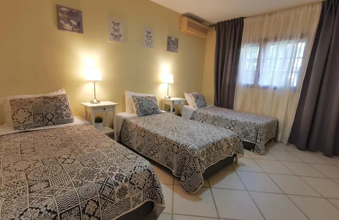 Tropicana Suites Deluxe Beach Club And Pool - Playa Los Corales-1